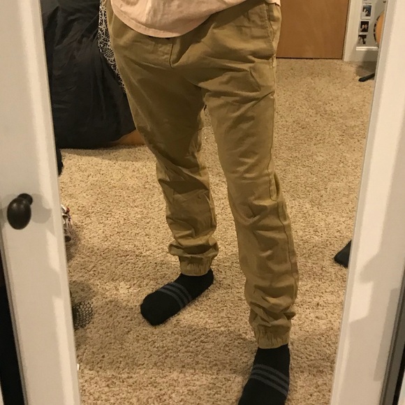 American Eagle Joggers - Picture 1 of 4